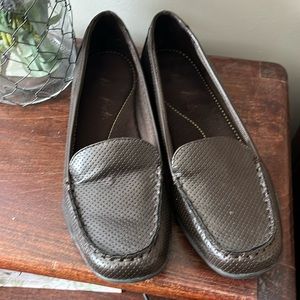 Life stride brown loafers
